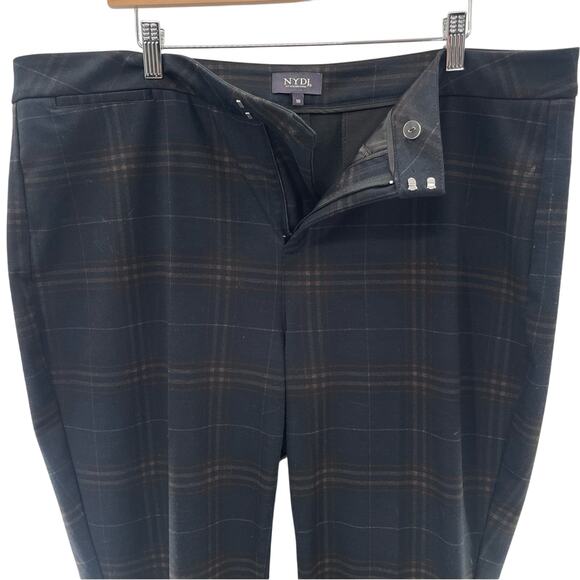 NYDJ Plaid Tartan Slim Straight Ponte Trouser Pants Lift x Tuck Tech Size 18 - Picture 3 of 9